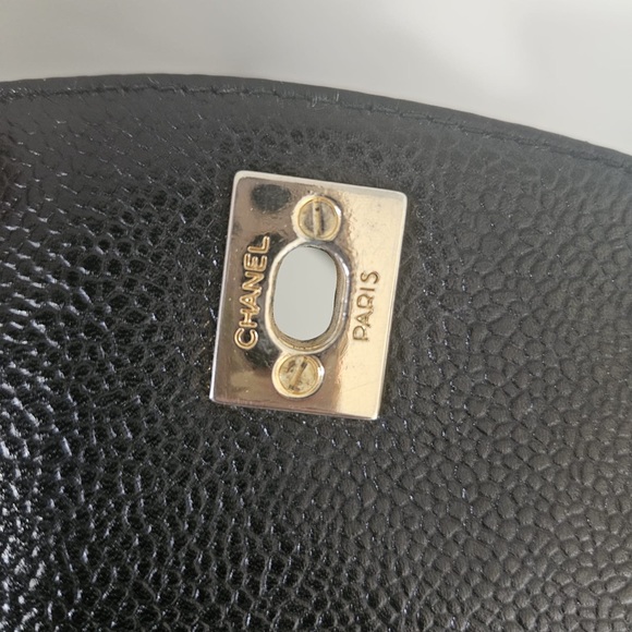 ‏Authentic CHANEL Caviar black leather Crossbody/Shoulder Bag - Picture 9 of 9
